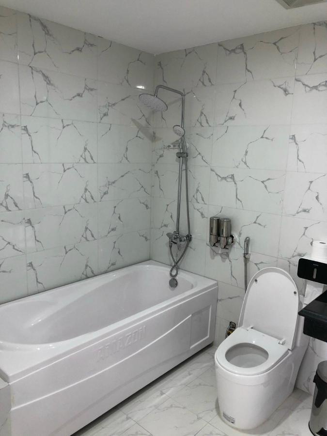 Noi Bai Boutique Hotel Hanoi Buitenkant foto